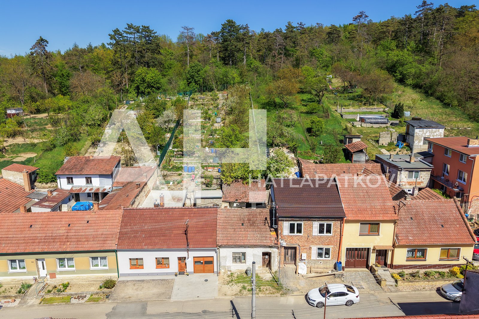 24_DJI_20260427141904_0219_D_FoceniBytu.cz
